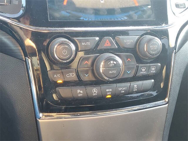 2020 Jeep Grand Cherokee Laredo E