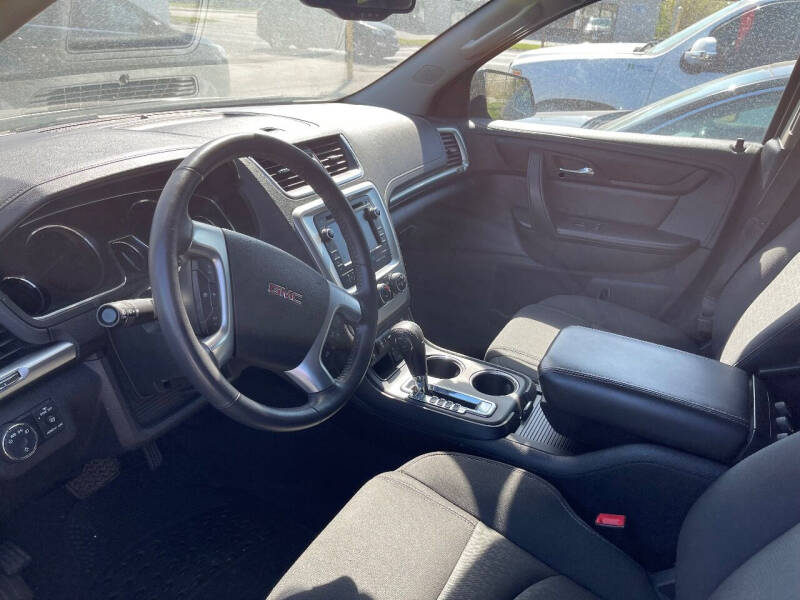 2015 GMC Acadia SLE-2