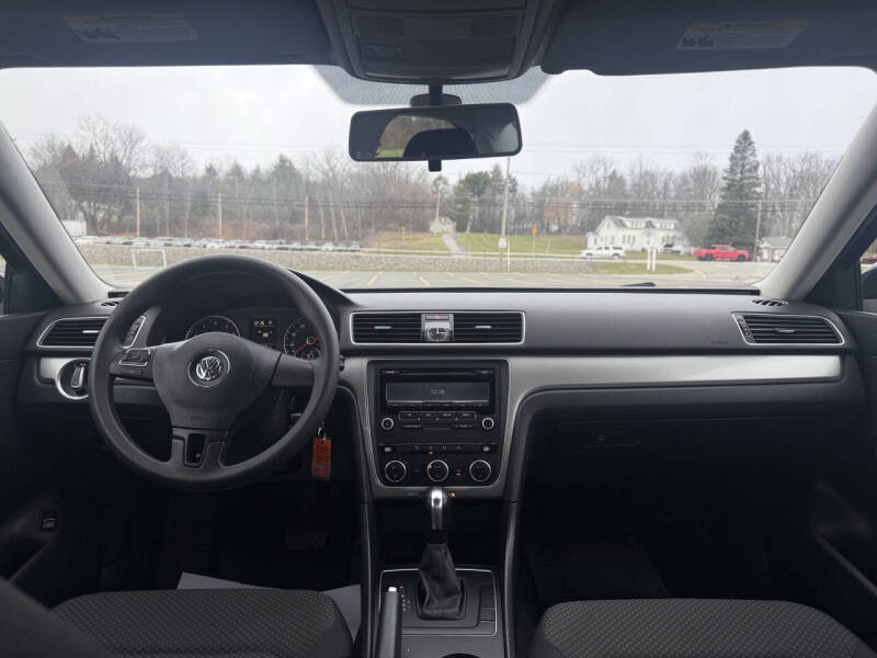 2012 Volkswagen Passat S PZEV