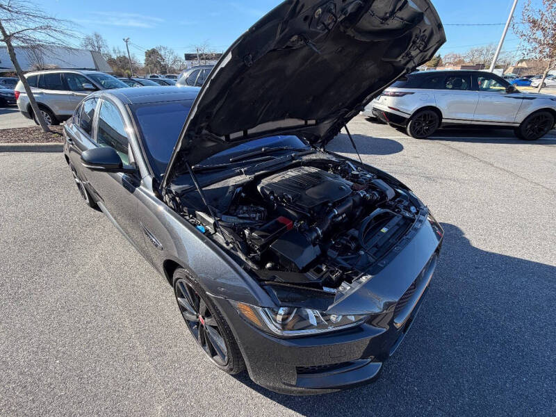 2017 Jaguar XE 35t R-Sport