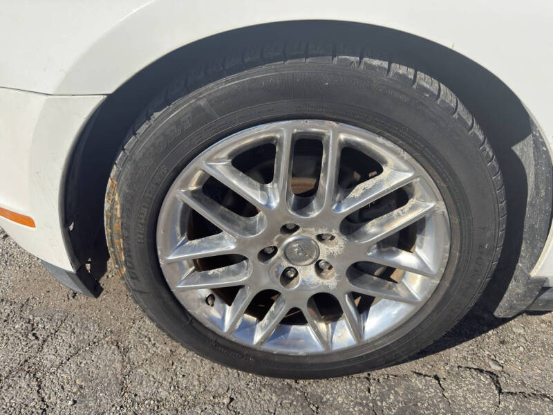 2012 Ford Mustang V6 Premium