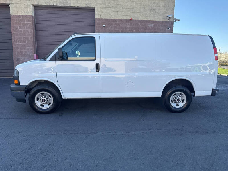 2024 GMC Savana 2500
