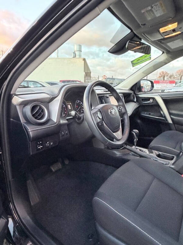 2018 Toyota RAV4 Adventure