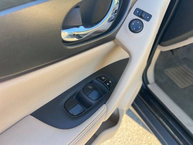 2014 Nissan Rogue SV