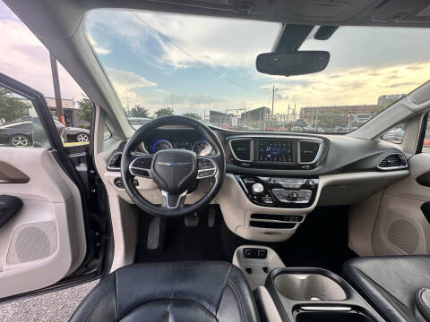 2018 Chrysler Pacifica Touring L