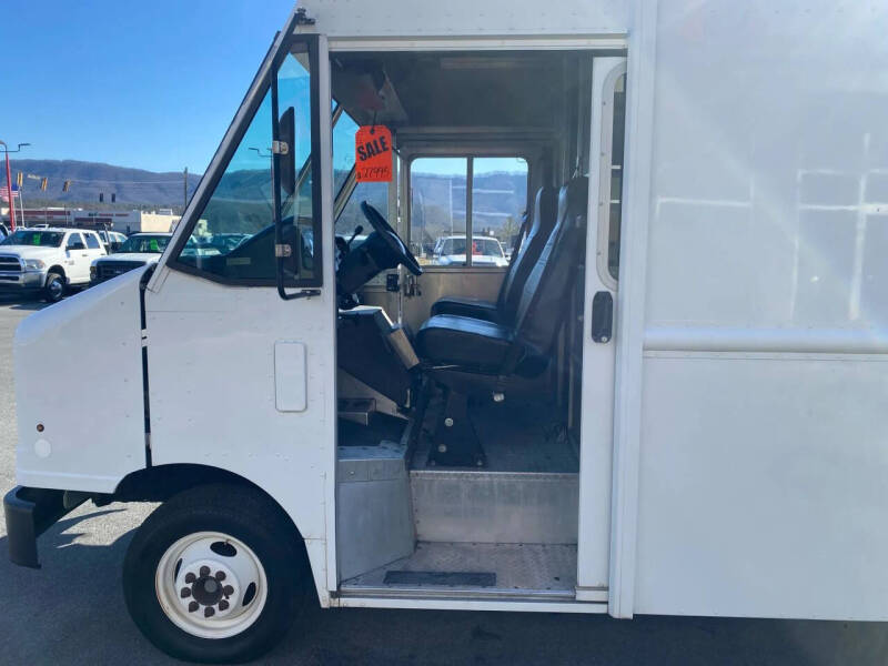 2013 Ford E-Series E-450 SD