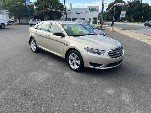2018 Ford Taurus SE