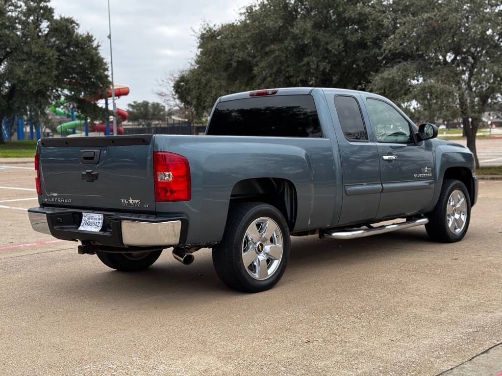 2009 Chevrolet Silverado 1500 for sale at Kanda Motors in Dallas, TX