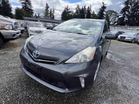 2012 Toyota Prius v Two