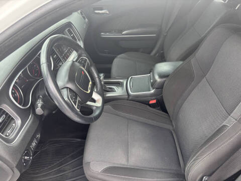 2017 Dodge Charger SXT