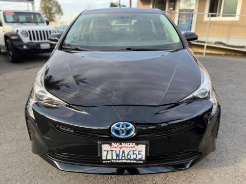 2016 Toyota Prius Two