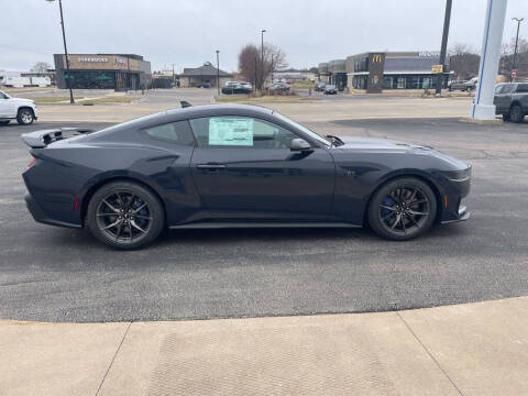 2025 Ford Mustang Dark Horse