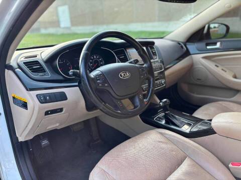 2014 Kia Cadenza Premium