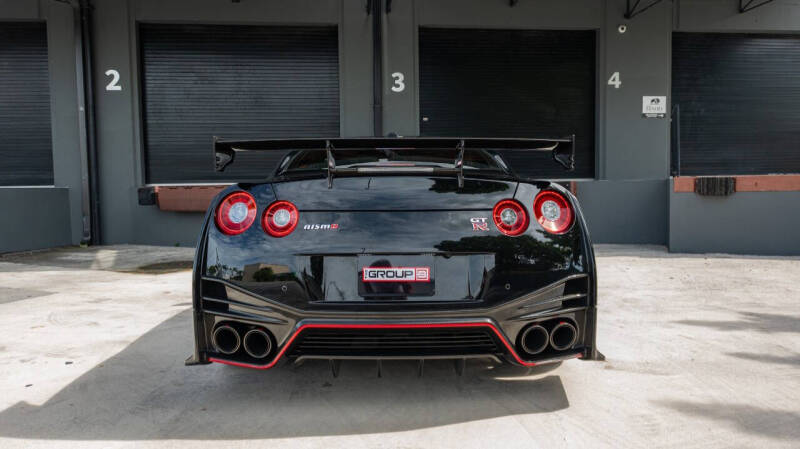 2017 Nissan GT-R NISMO