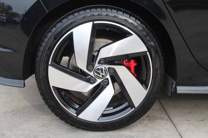 2024 Volkswagen Golf GTI S