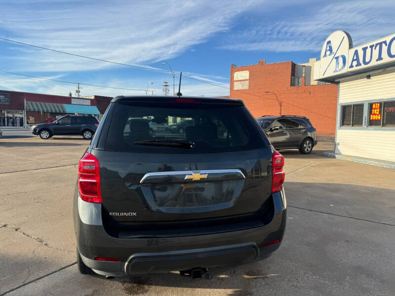 2017 Chevrolet Equinox LS photo 8