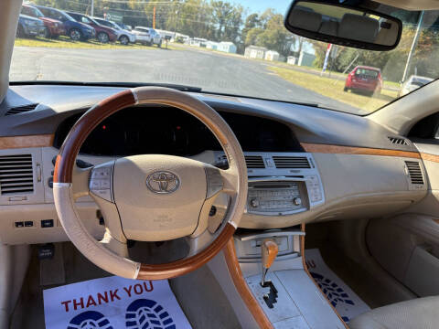 2005 Toyota Avalon XL