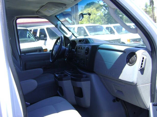 2013 Ford E-Series E-350 SD XL