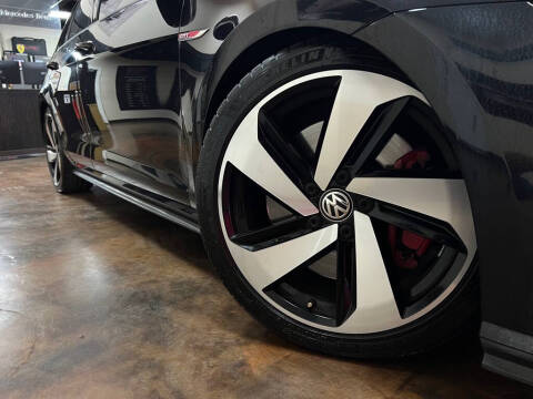 2019 Volkswagen Golf GTI S