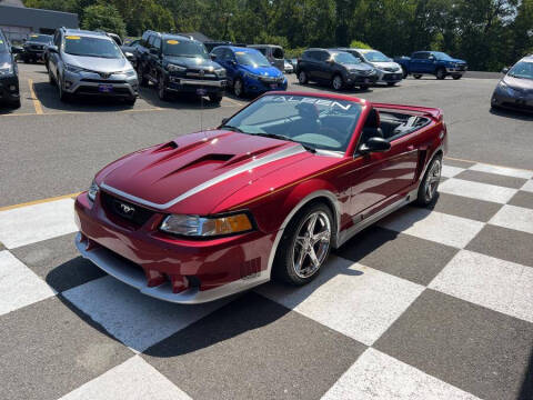 2004 Ford Mustang GT Deluxe