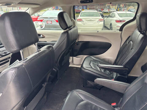 2018 Chrysler Pacifica Touring L