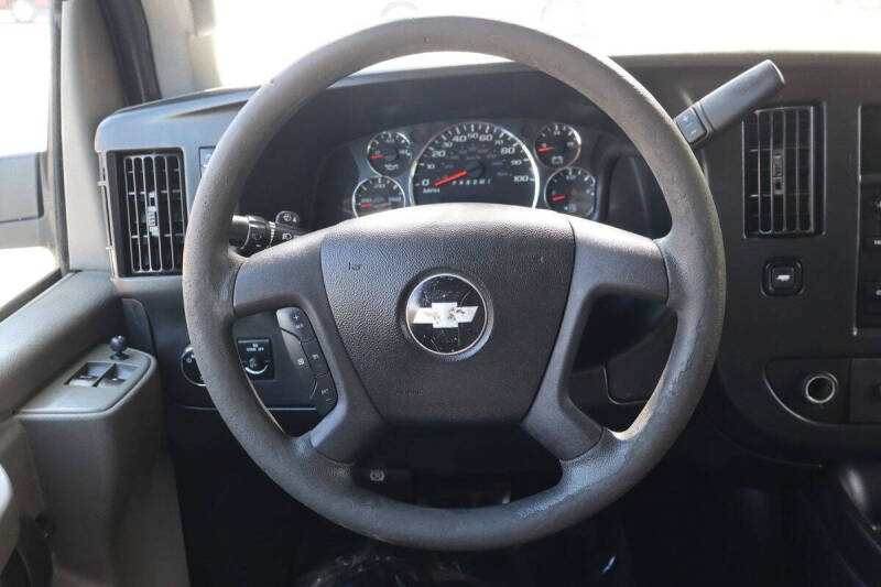 2017 Chevrolet Express LT 3500