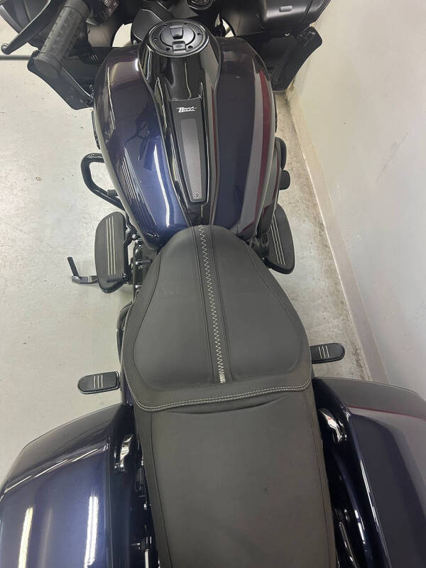 2025 Harley-Davidson Super Glide Custom
