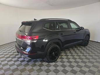 2024 Volkswagen Atlas SE