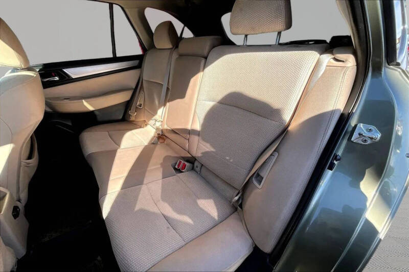 2016 Subaru Outback 2.5i Premium