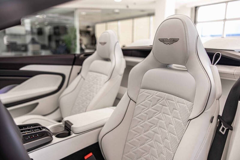 2026 Aston Martin Vanquish Volante