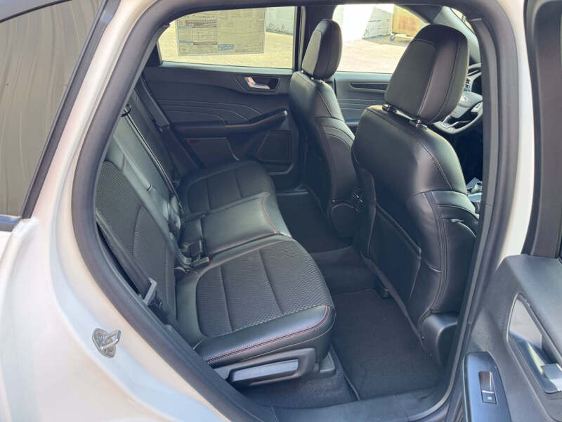 2026 Ford Escape Hybrid ST-Line Select