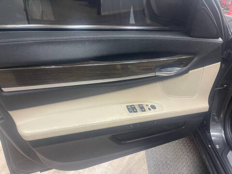 2009 BMW 7 Series 750Li