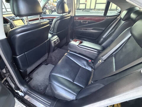 2007 Lexus LS 460