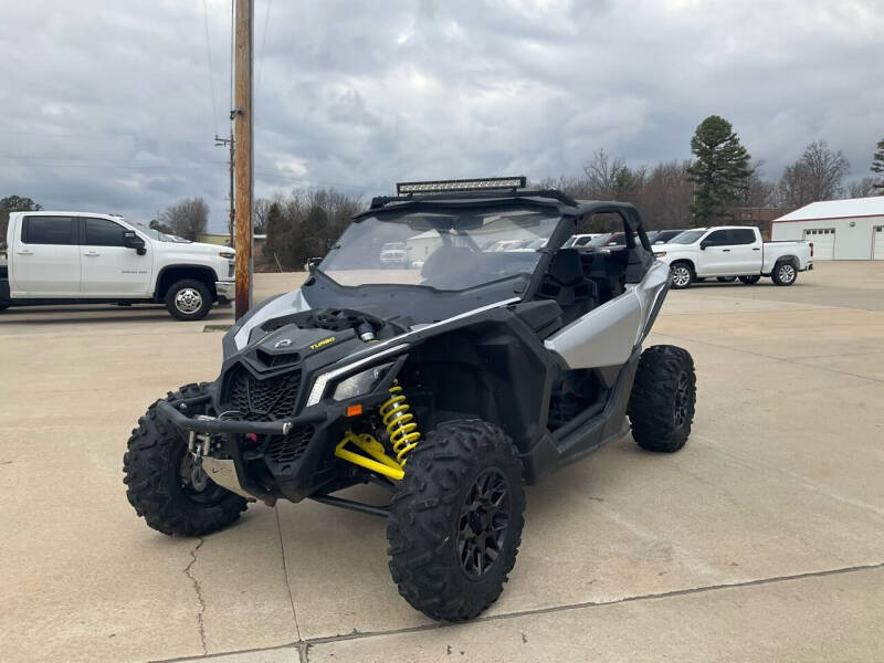 2018 Can-Am MAVERICK X3 SERIES