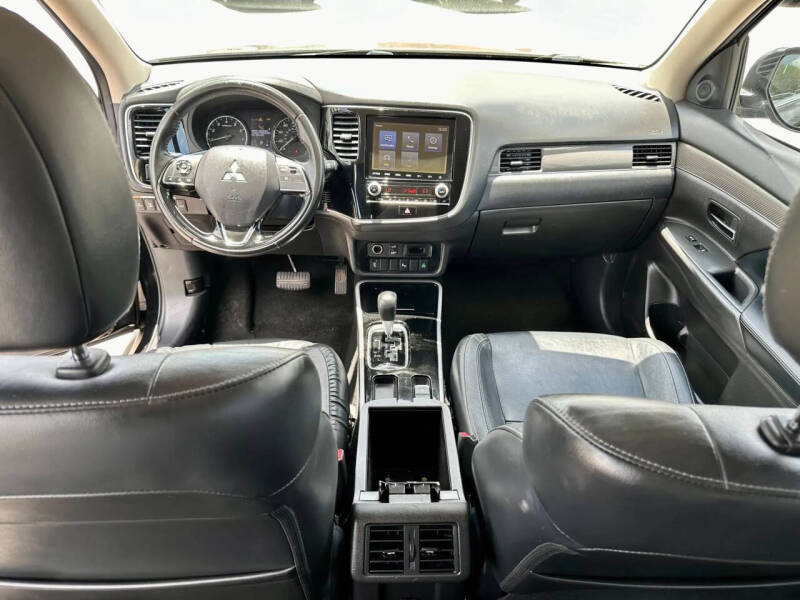 2020 Mitsubishi Outlander