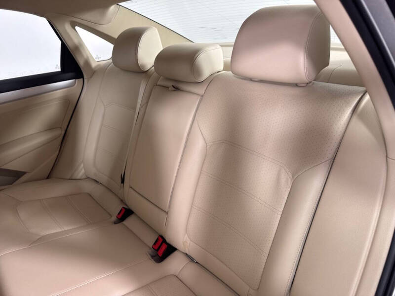 2013 Volkswagen Passat