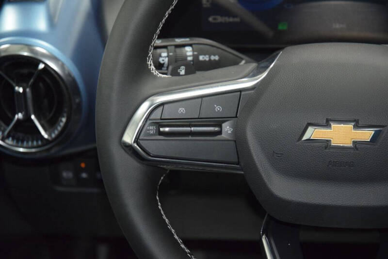 2026 Chevrolet Equinox EV LT 2