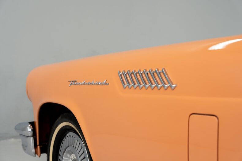 1957 Ford Thunderbird