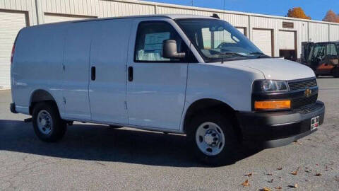 2025 Chevrolet Express 2500