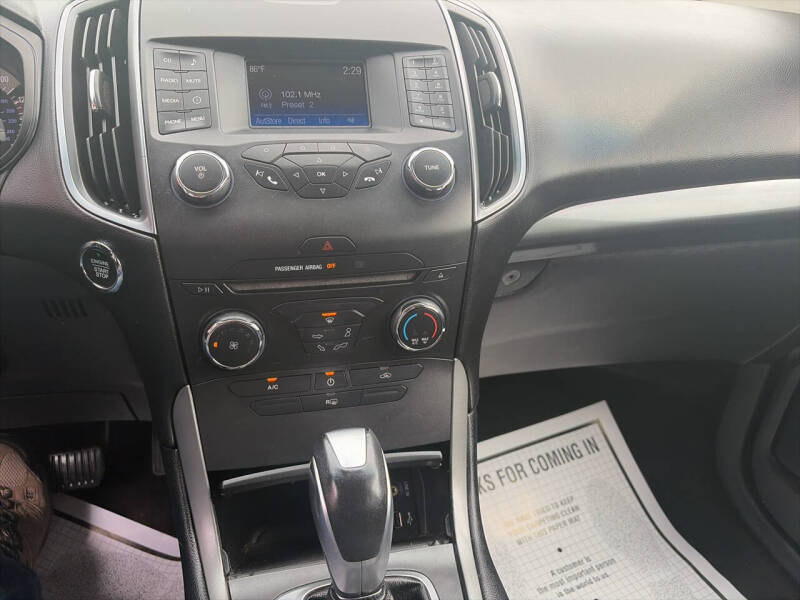 2015 Ford Edge SE