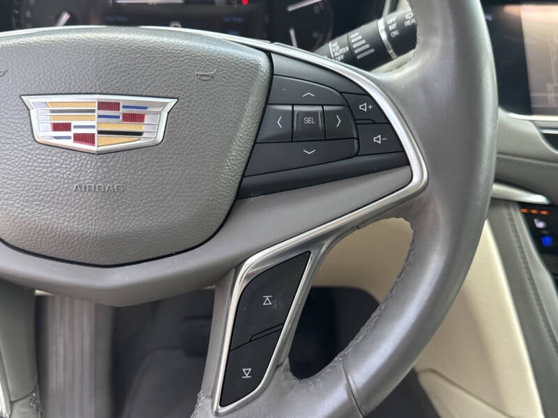 2017 Cadillac XT5 Premium Luxury