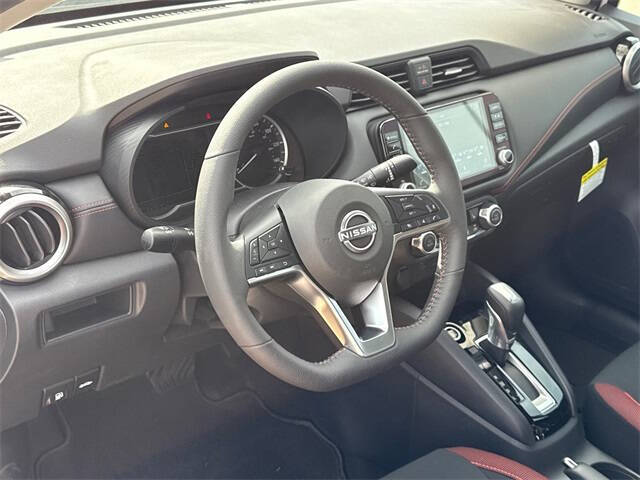 2025 Nissan Versa SR