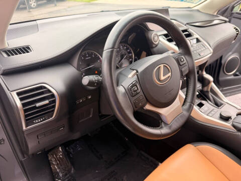 2017 Lexus NX 200t