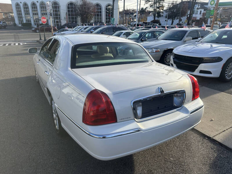 2007 Lincoln Town Car Signature