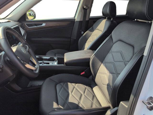 2024 Volkswagen Atlas SE