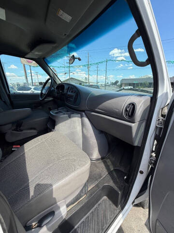 2002 Ford E-Series E-250