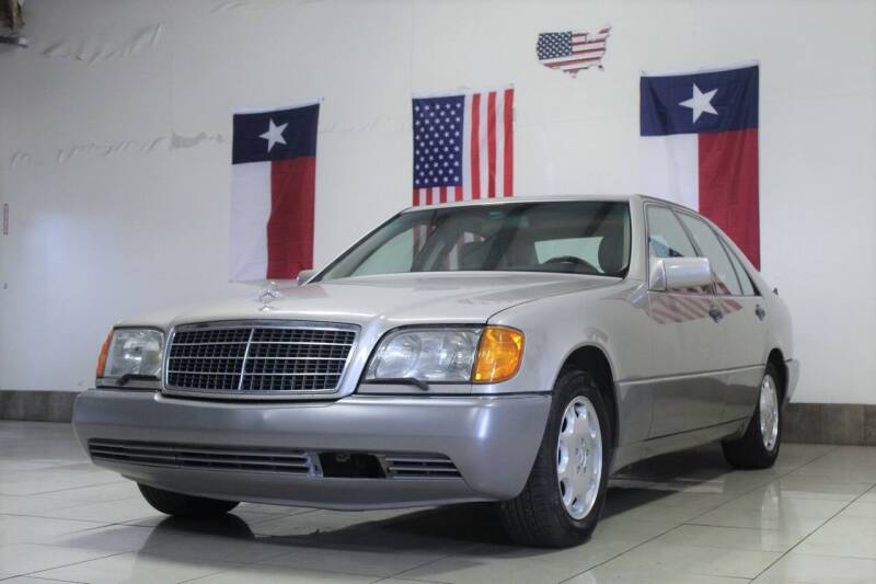 1993 Mercedes-Benz 300-Class for sale at ROADSTERS AUTO in Houston TX