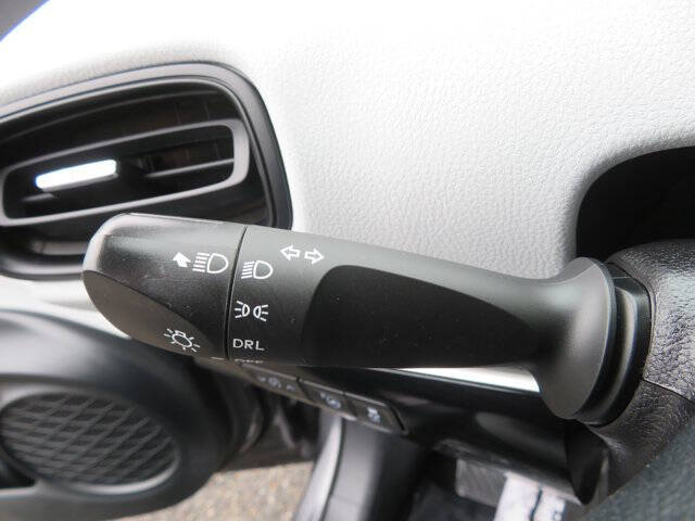 2022 Toyota Prius LE