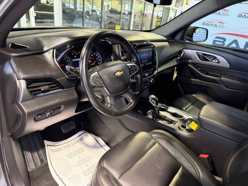 2023 Chevrolet Traverse LT Leather