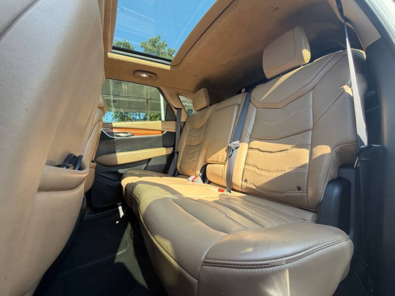 2017 Cadillac XT5 Platinum